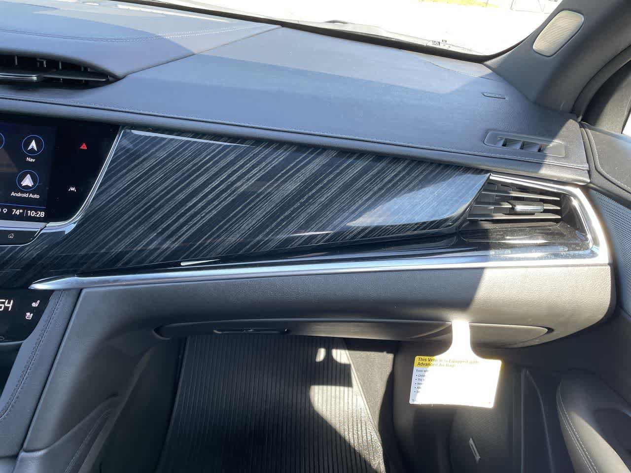 Used 2025 Cadillac XT6 Premium Luxury AWD/4WD image 16