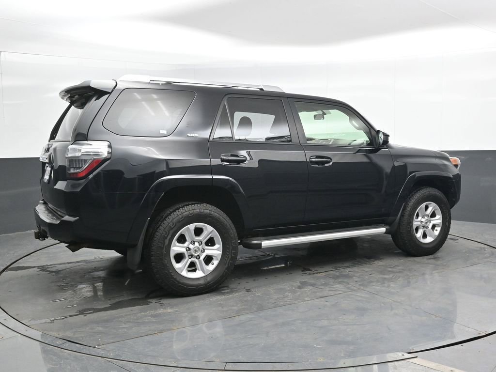 Used 2015 Toyota 4Runner SR5 image 3