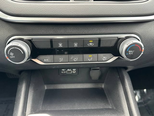 Used 2022 Nissan Altima 2.5 SV FWD image 36