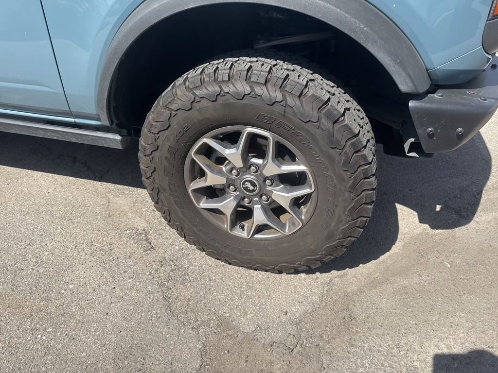 Used 2021 Ford Bronco Badlands image 3
