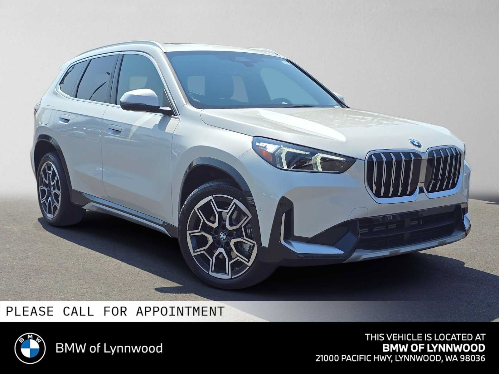 New 2026 BMW X1 xDrive28i w/ Technology Package AWD/4WD image 1