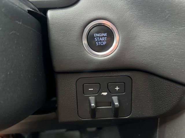 Used 2023 Toyota Tundra Platinum image 25