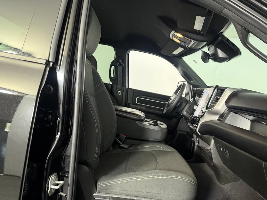 Used 2025 RAM 2500 Big Horn AWD/4WD image 27