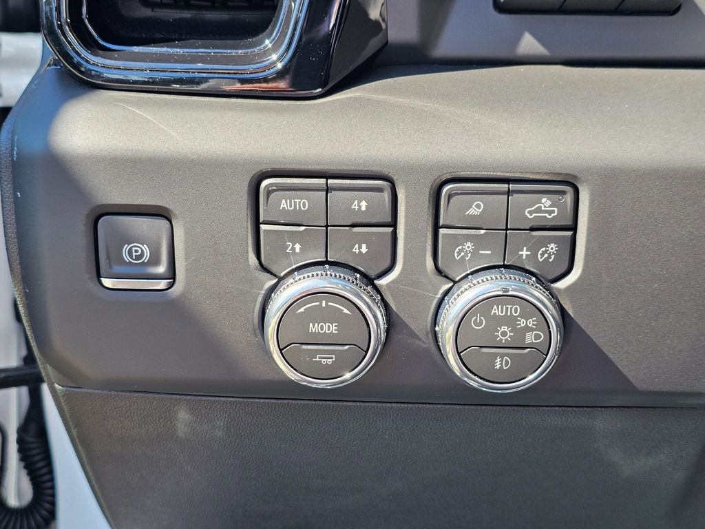 Used 2026 GMC Sierra 1500 AT4 w/ AT4 Premium Package AWD/4WD image 25