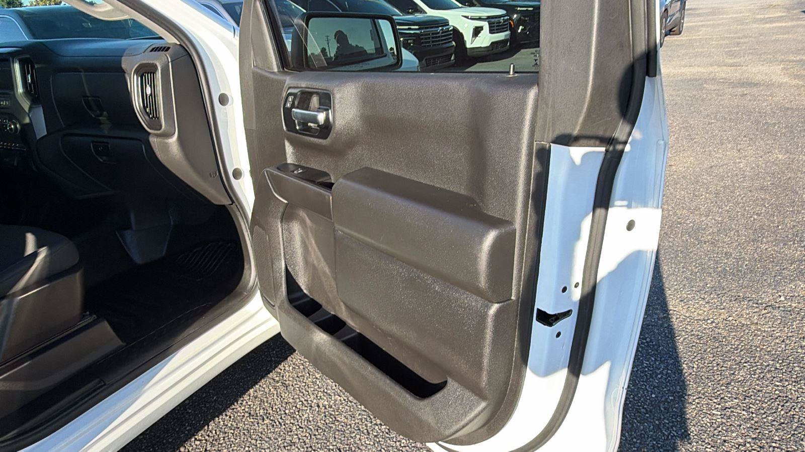 Used 2022 Chevrolet Silverado 1500 W/T RWD image 17