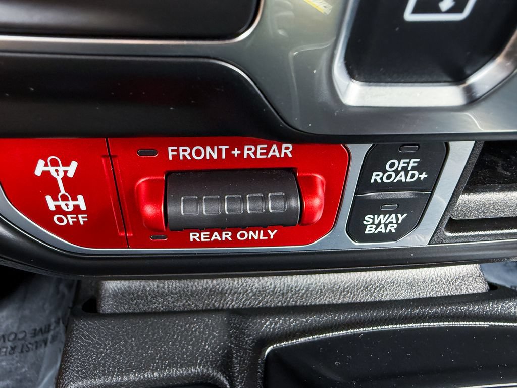 Used 2021 Jeep Wrangler Rubicon w/ Steel Bumper Group AWD/4WD image 19
