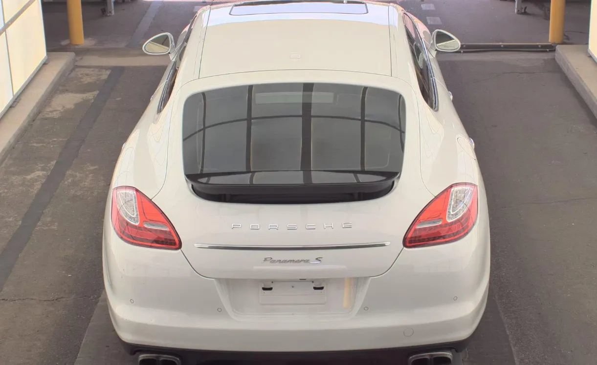Used 2013 Porsche Panamera S RWD image 4