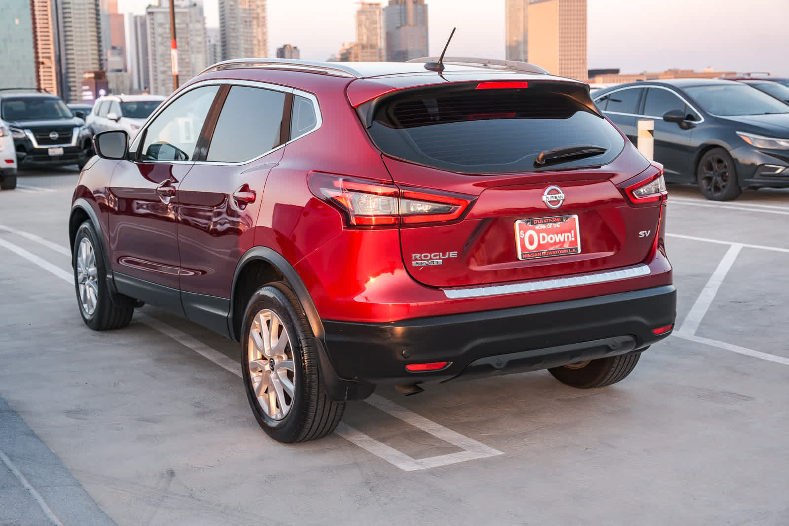 Used 2020 Nissan Rogue Sport SV FWD image 6