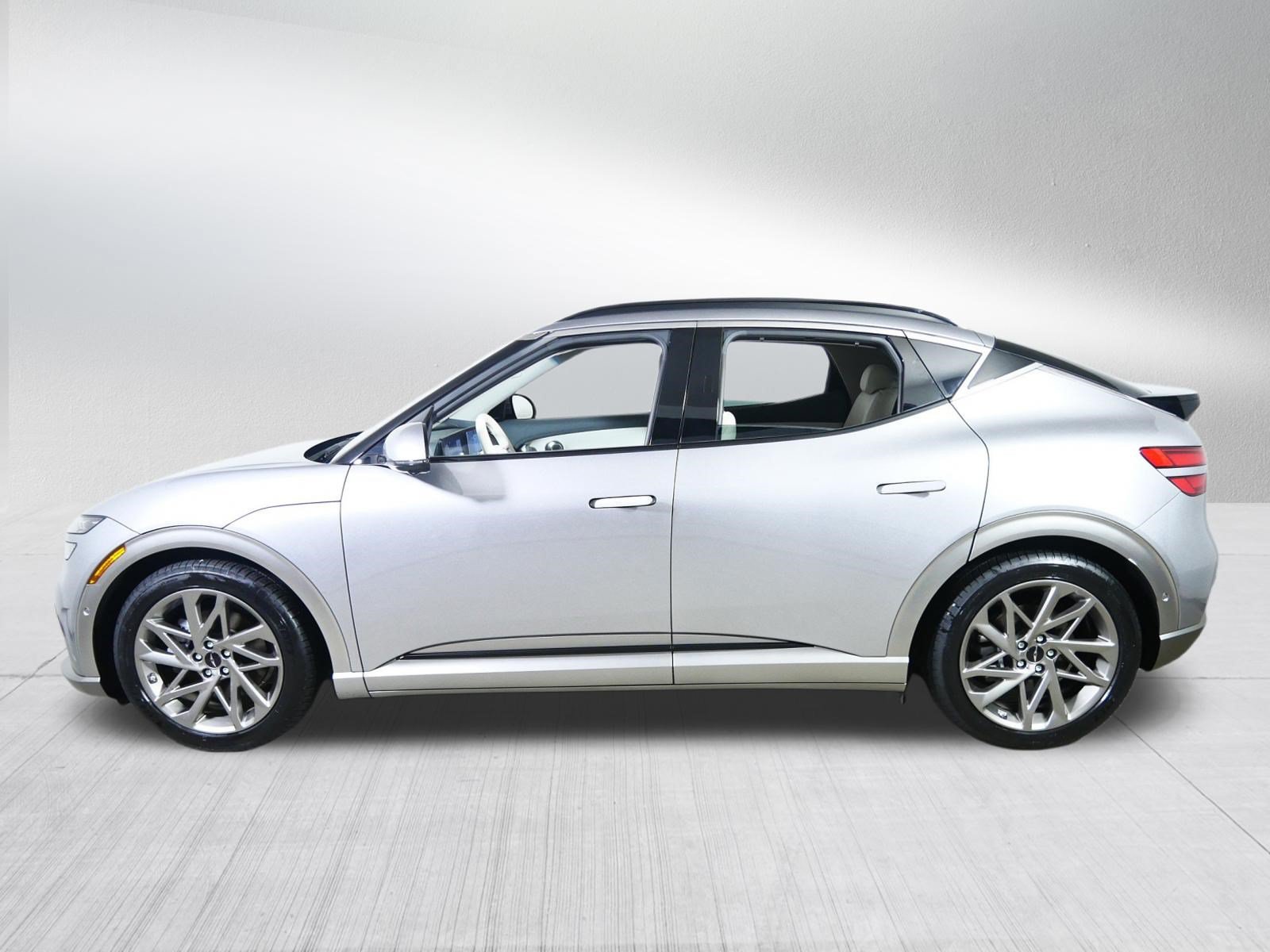 Certified 2023 Genesis GV60 Advanced AWD/4WD image 4