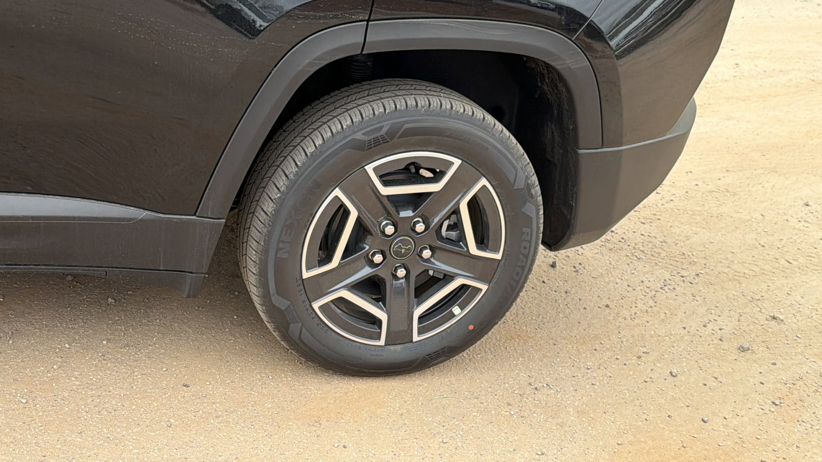 New 2026 Jeep Cherokee Laredo image 12