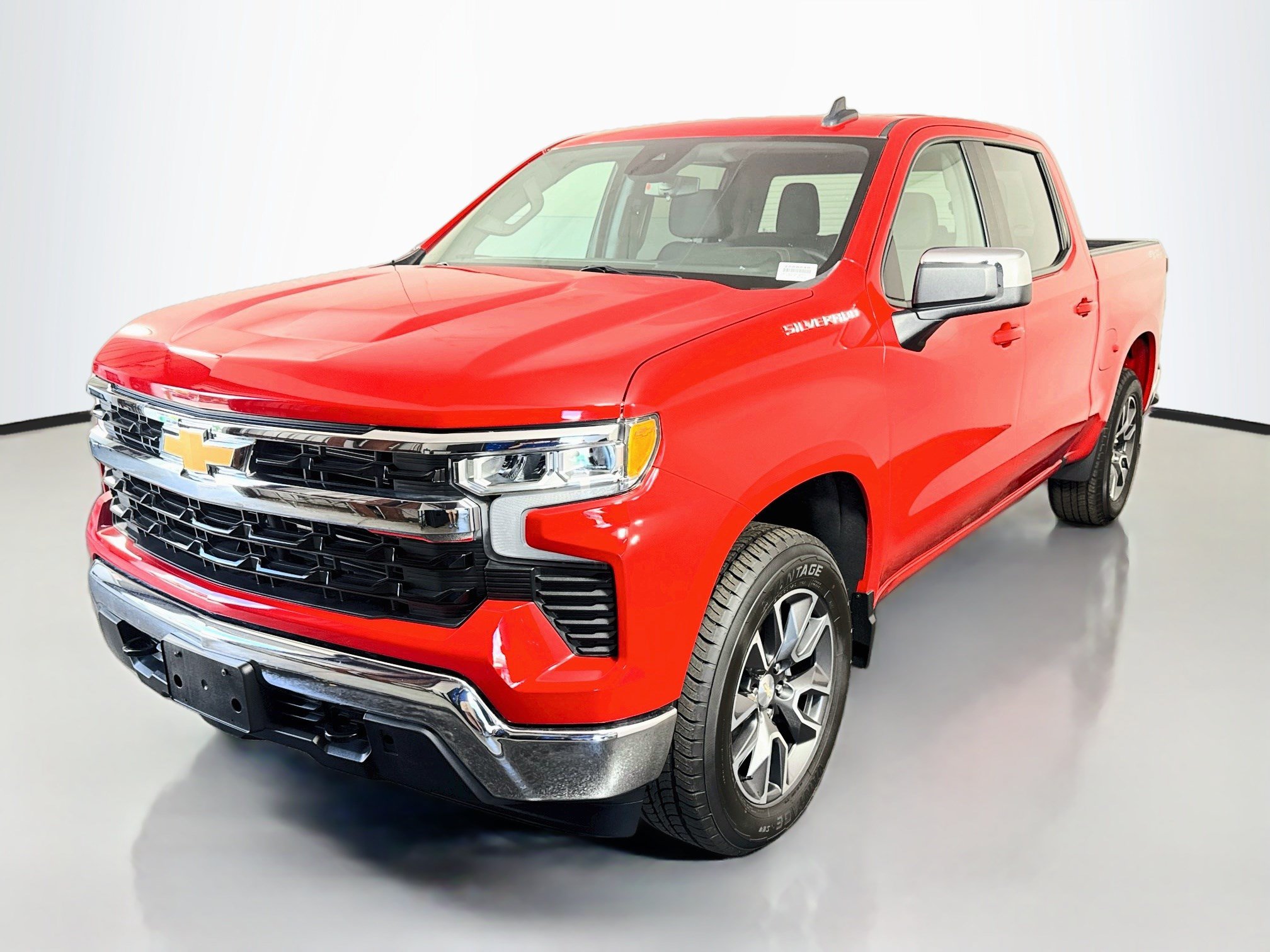 Used 2022 Chevrolet Silverado 1500 LT AWD/4WD image 4