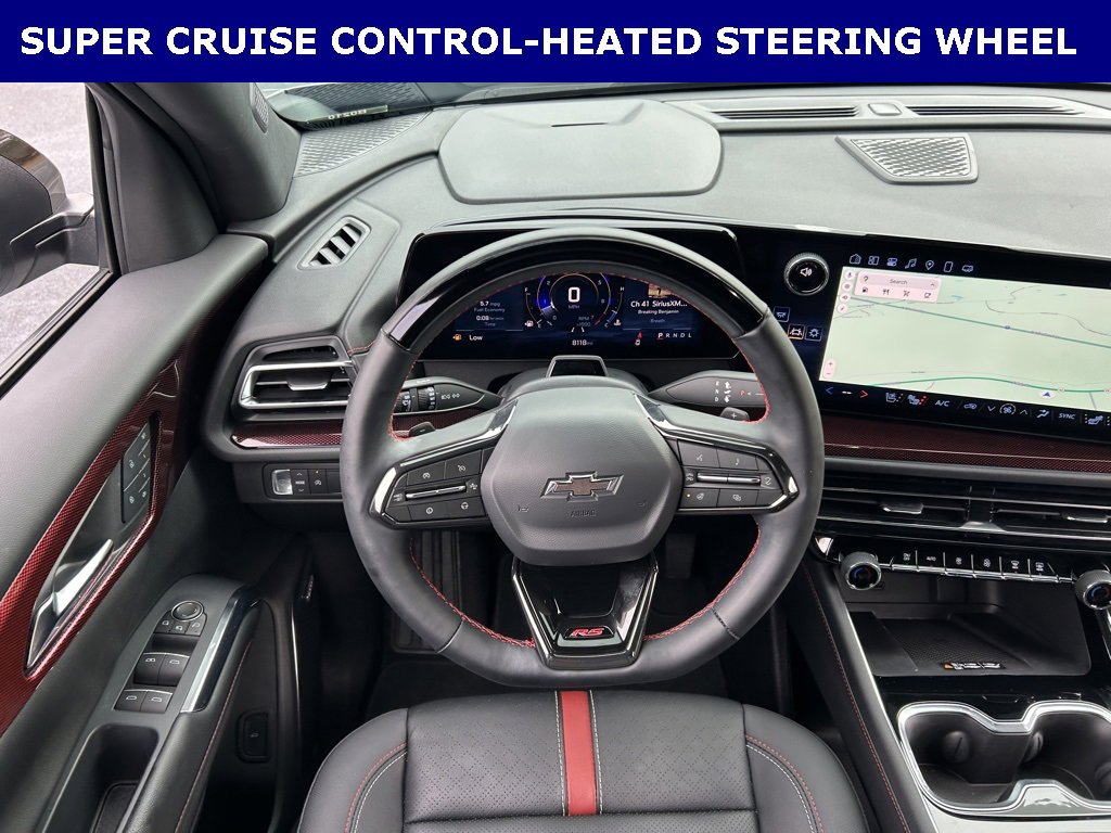 Used 2025 Chevrolet Traverse RS image 14