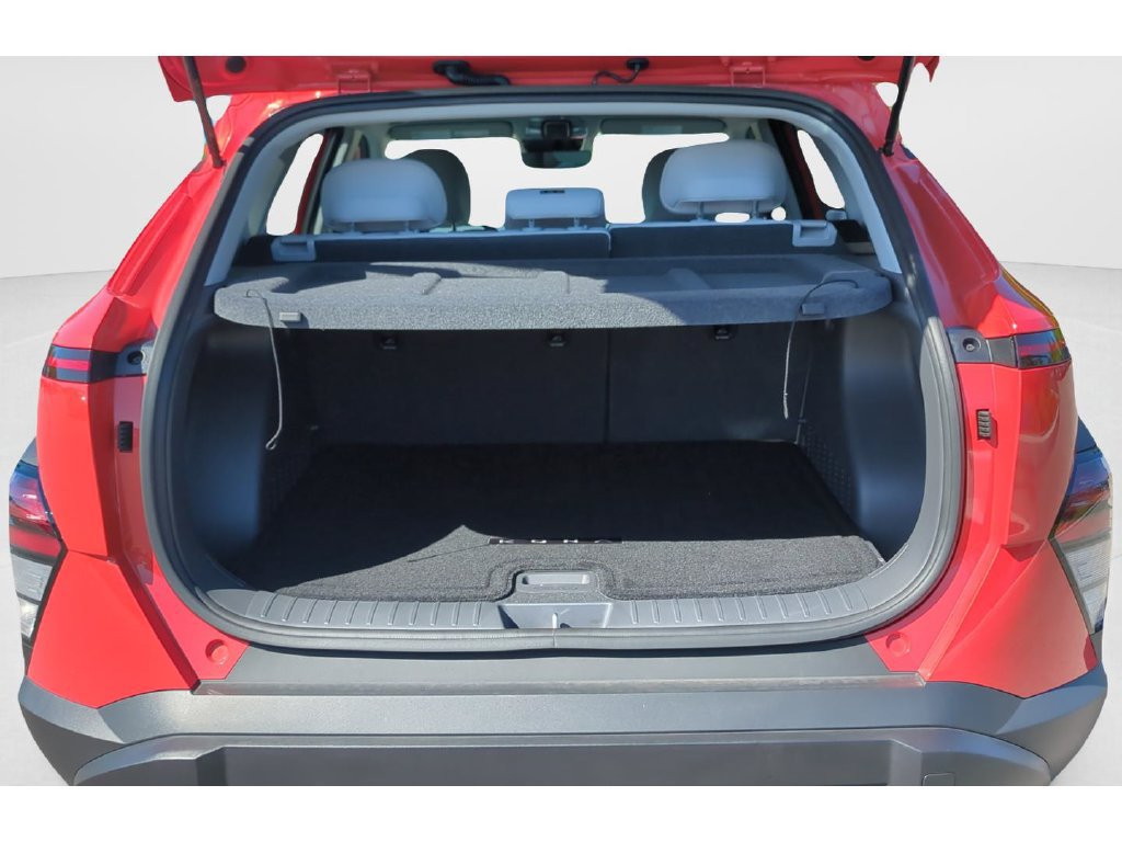 Certified 2025 Hyundai Kona SEL FWD image 9