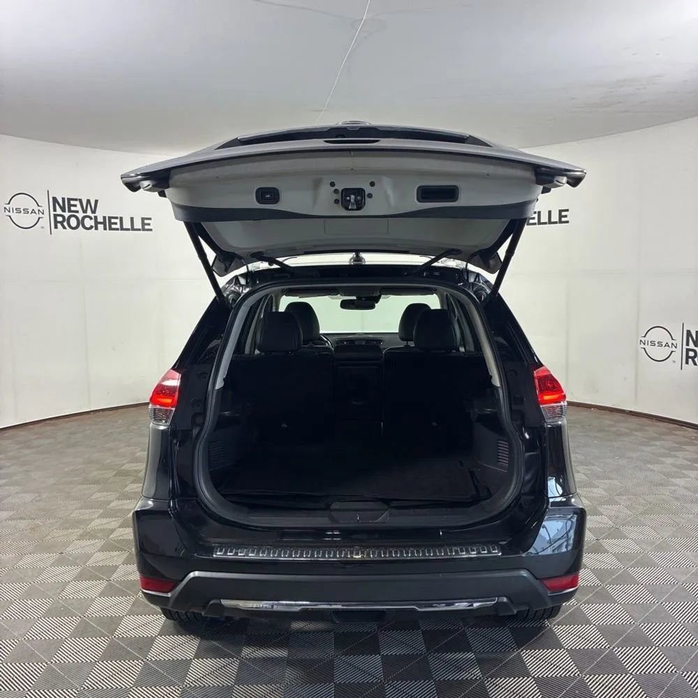Used 2018 Nissan Rogue SL w/ Premium Package AWD/4WD image 30