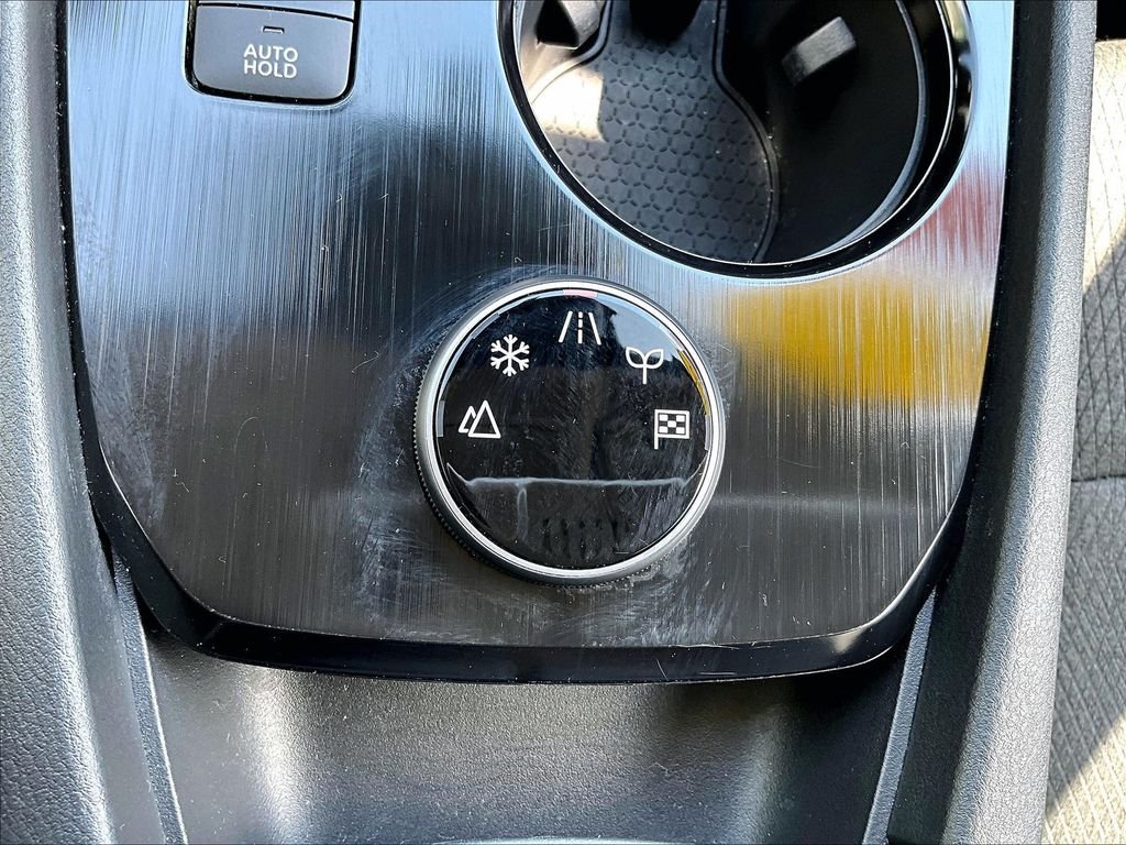 Certified 2026 Nissan Rogue SV AWD/4WD image 26