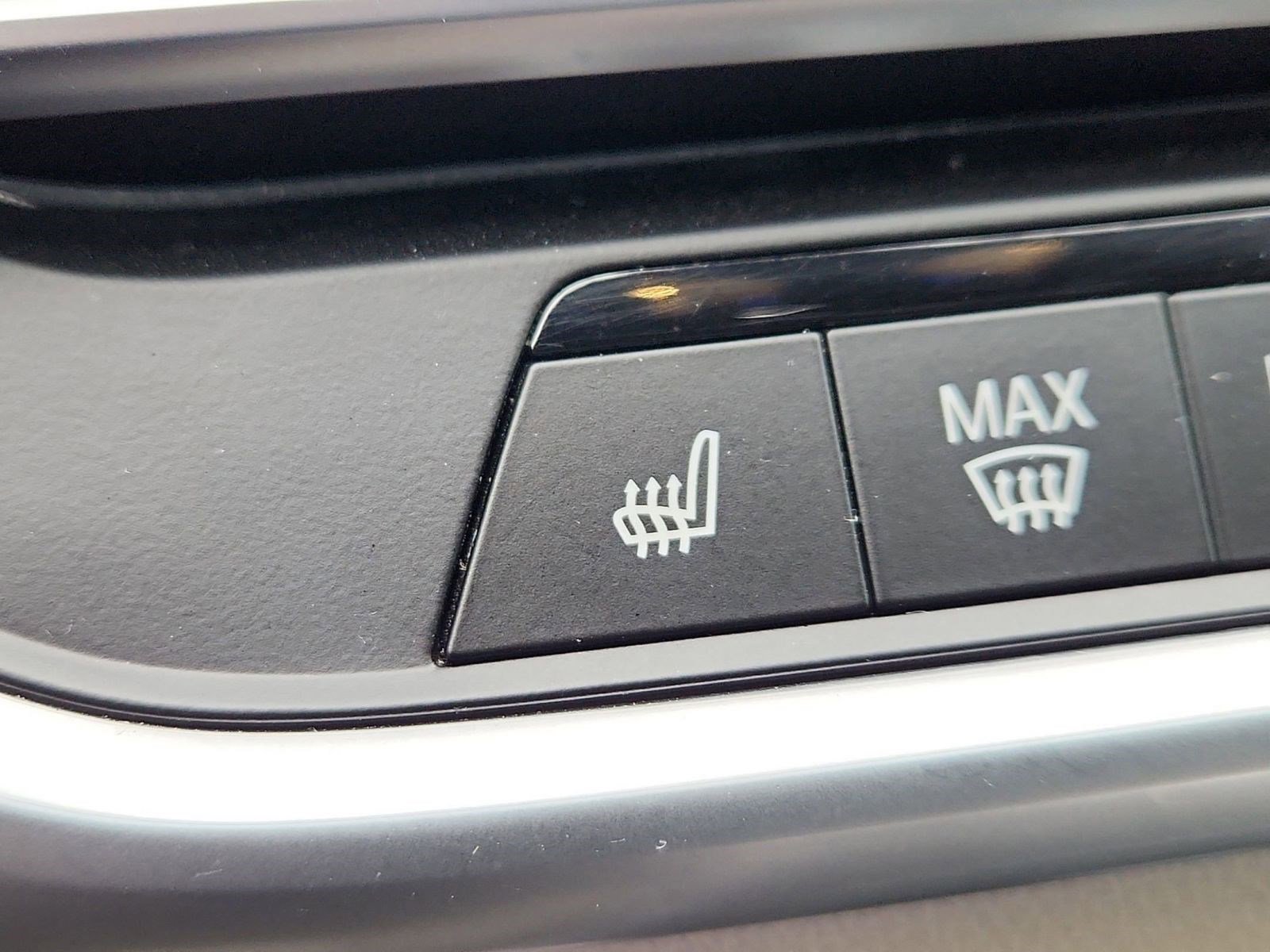 Used 2021 BMW X5 xDrive40i w/ M Sport Package image 20