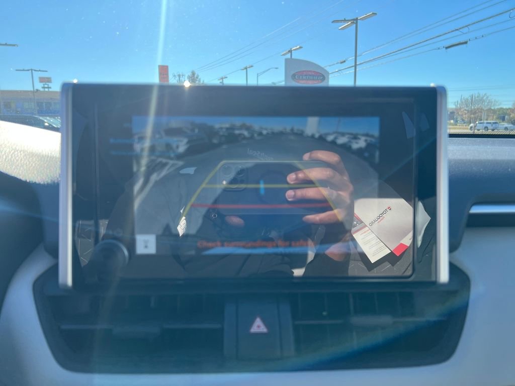 New 2025 Toyota RAV4 XLE image 21