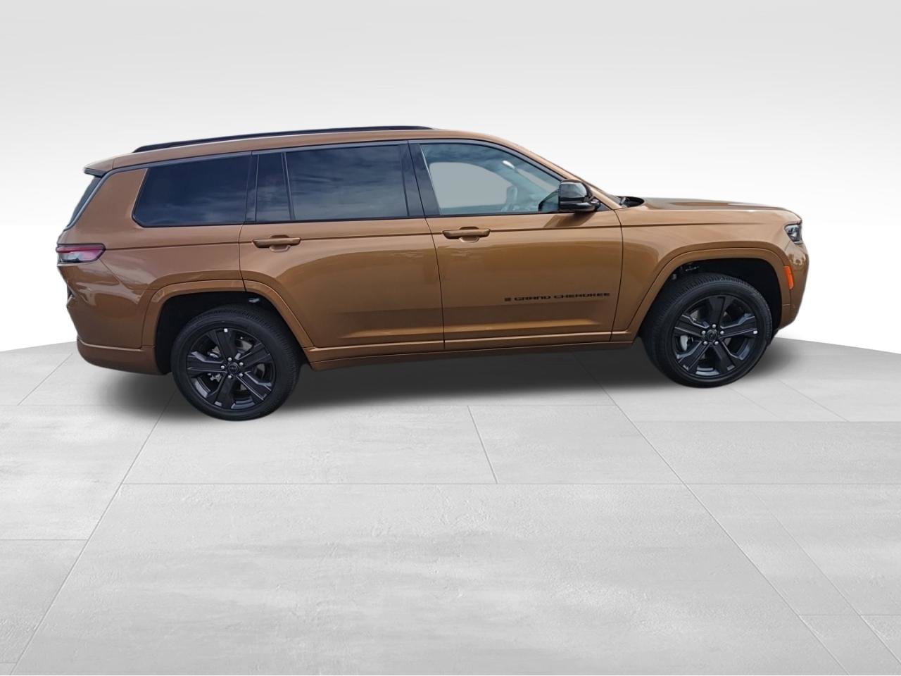 New 2027 Jeep Grand Cherokee L Limited AWD/4WD image 9