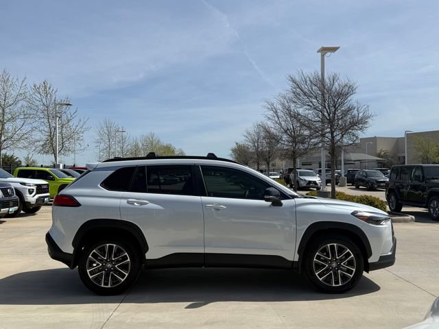 Used 2026 Toyota Corolla Cross XLE w/ Convenience Package image 5