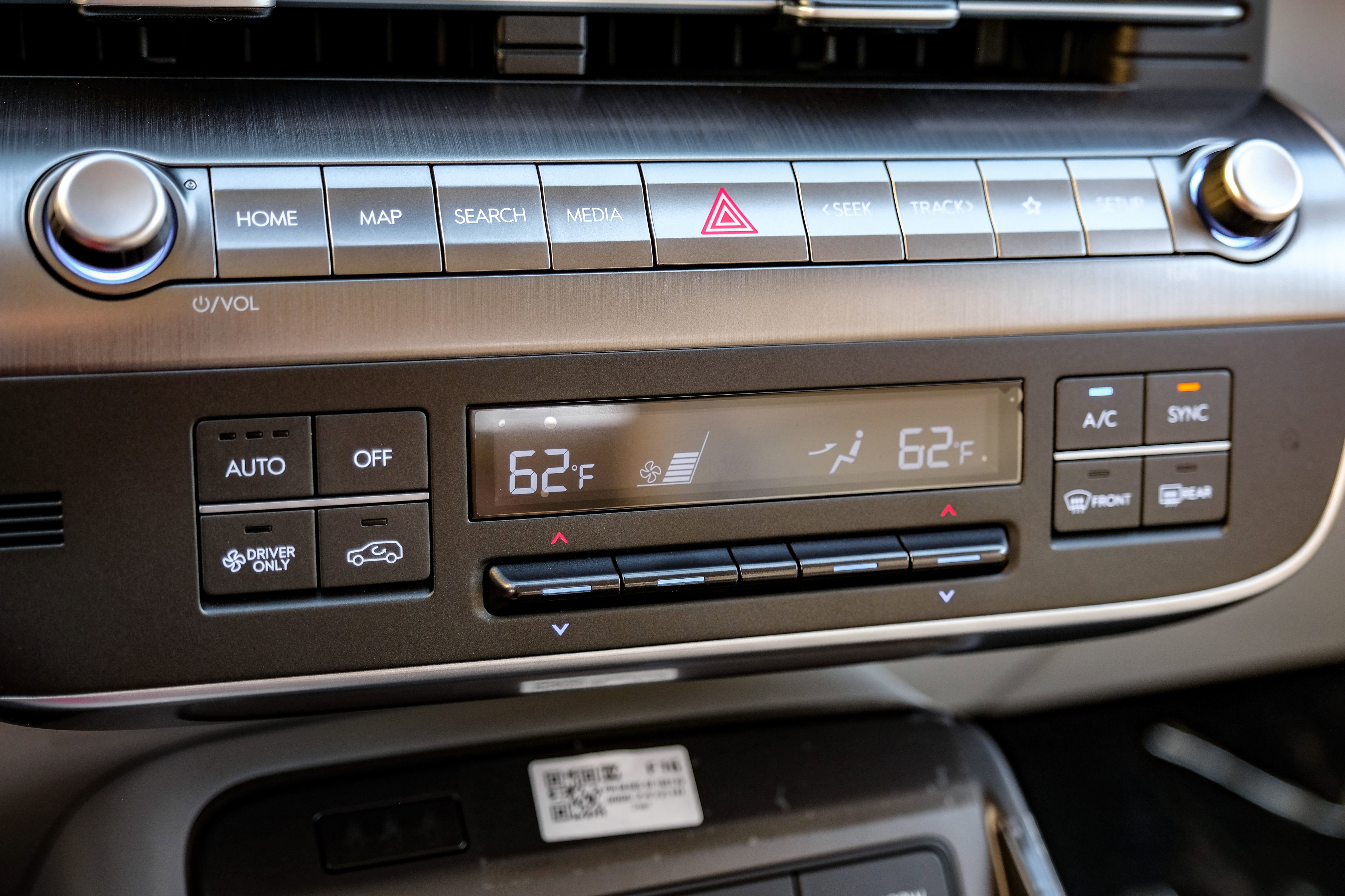 Used 2025 Hyundai Kona SEL FWD image 23