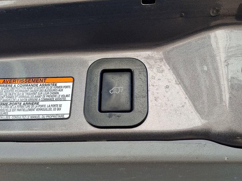 Used 2017 Toyota Sienna Limited image 31