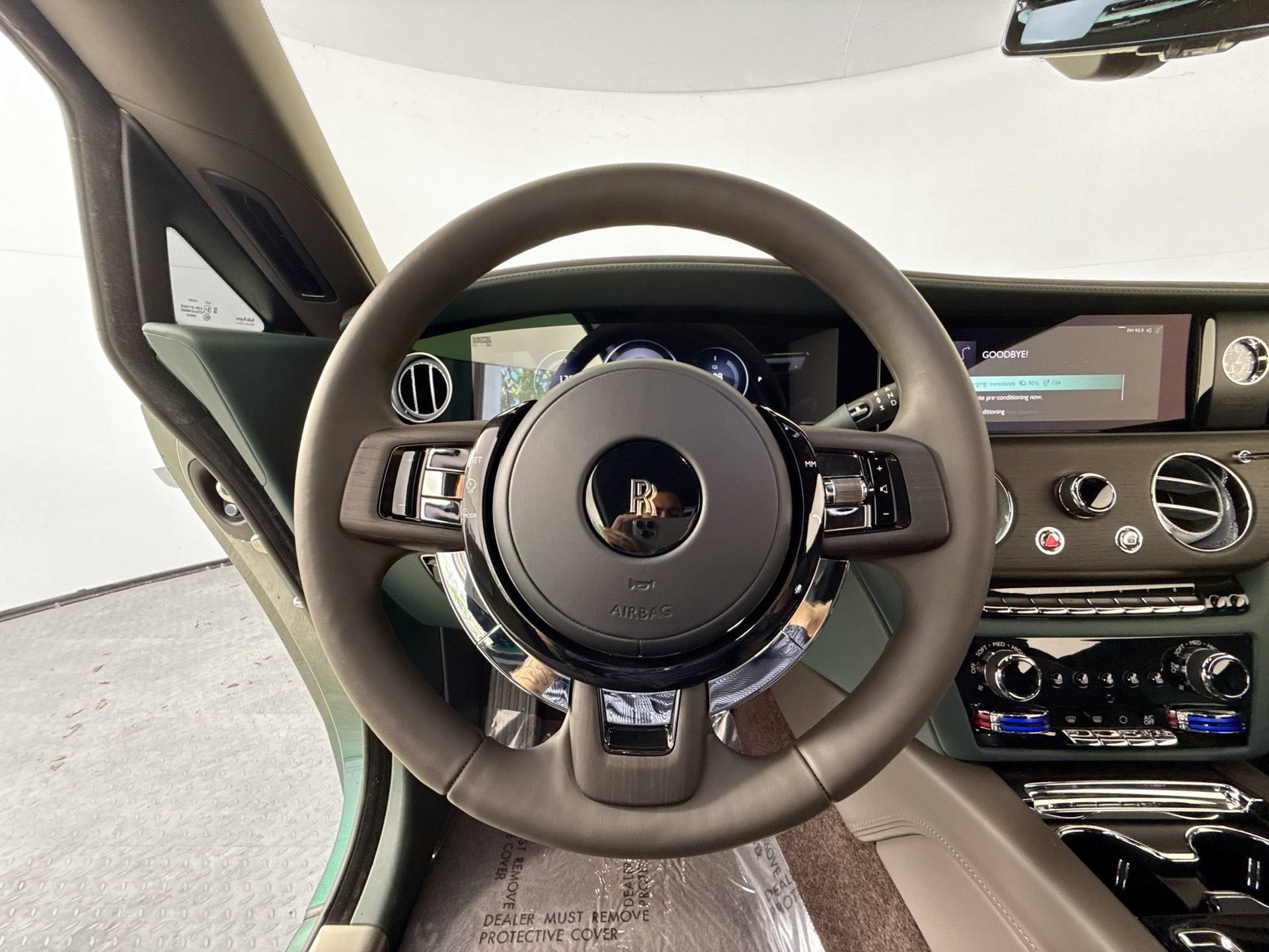 Used 2025 Rolls-Royce Spectre w/ Spectre Launch Package AWD/4WD image 10