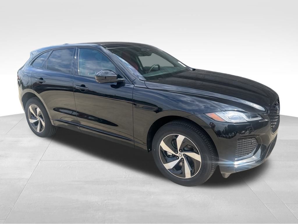 Used 2025 Jaguar F-PACE R-Dynamic S image 6