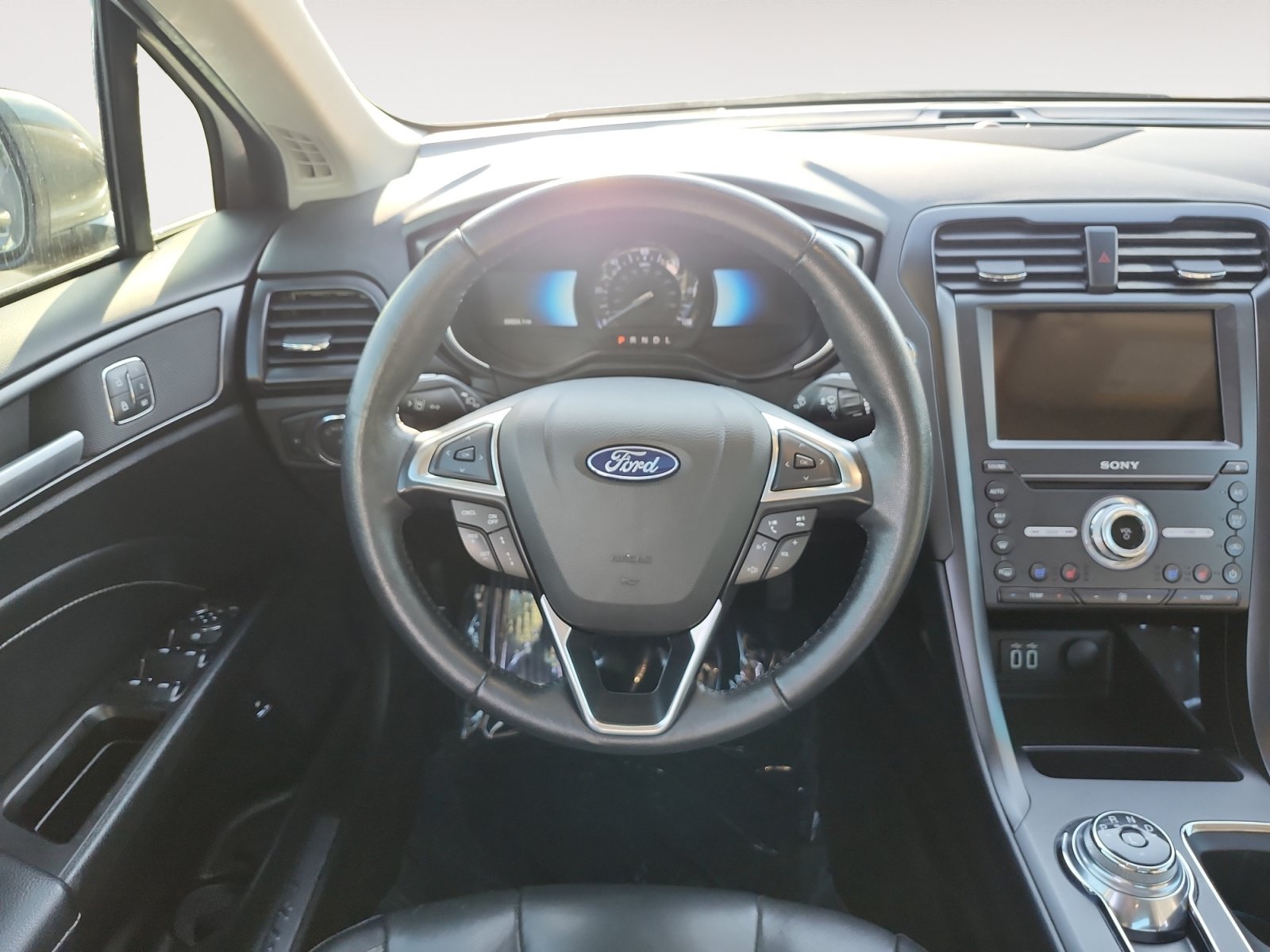 Used 2019 Ford Fusion Titanium FWD image 13