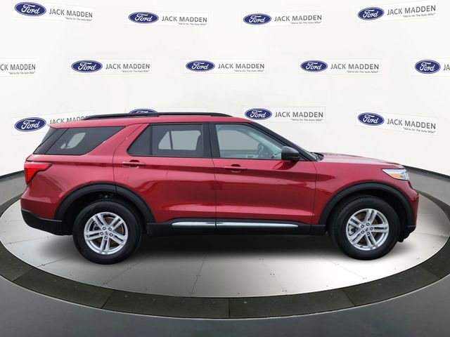 Certified 2022 Ford Explorer XLT w/ Equipment Group 202A image 6