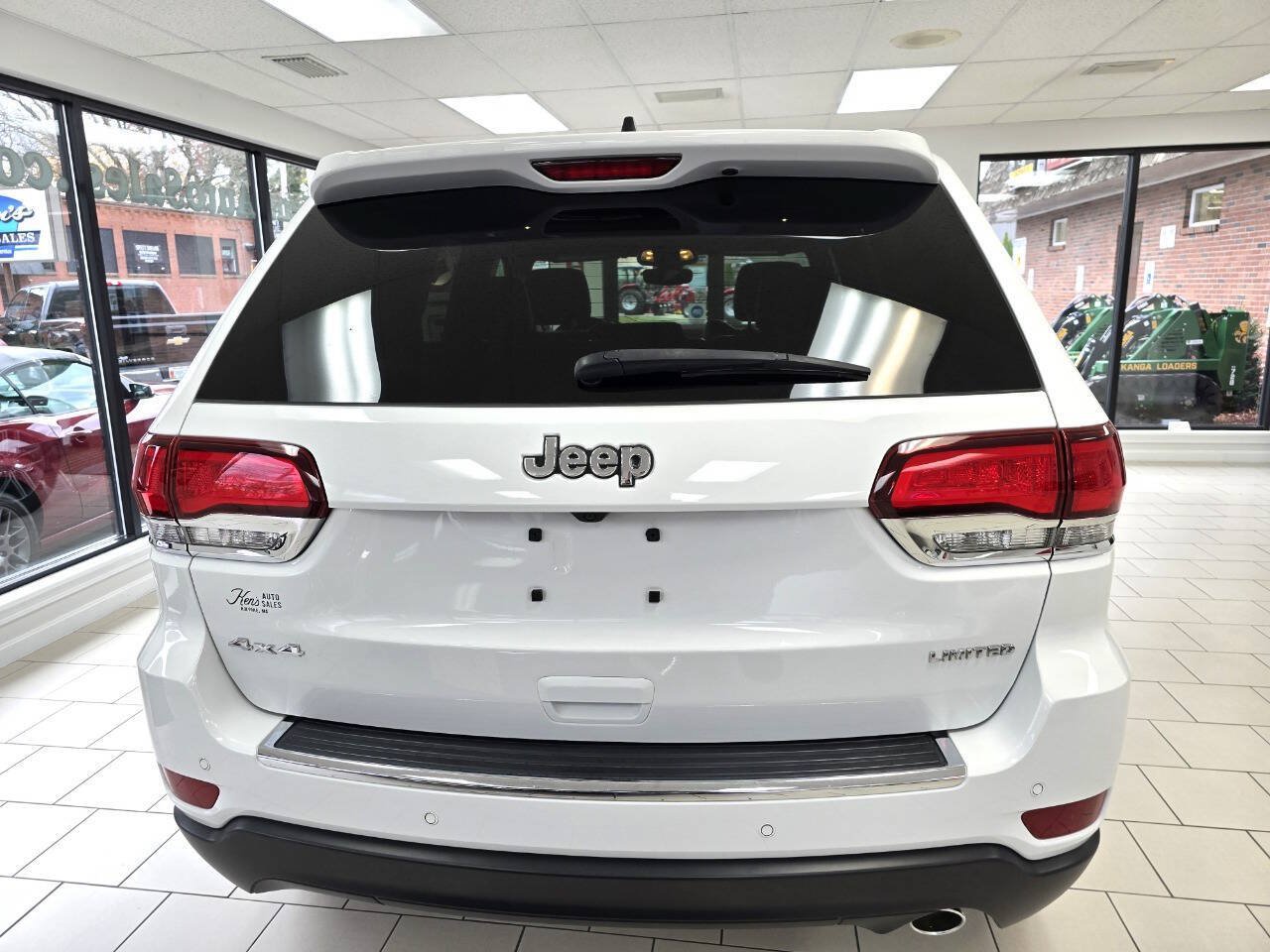 Used 2021 Jeep Grand Cherokee Limited w/ Premium Lighting Group AWD/4WD image 5