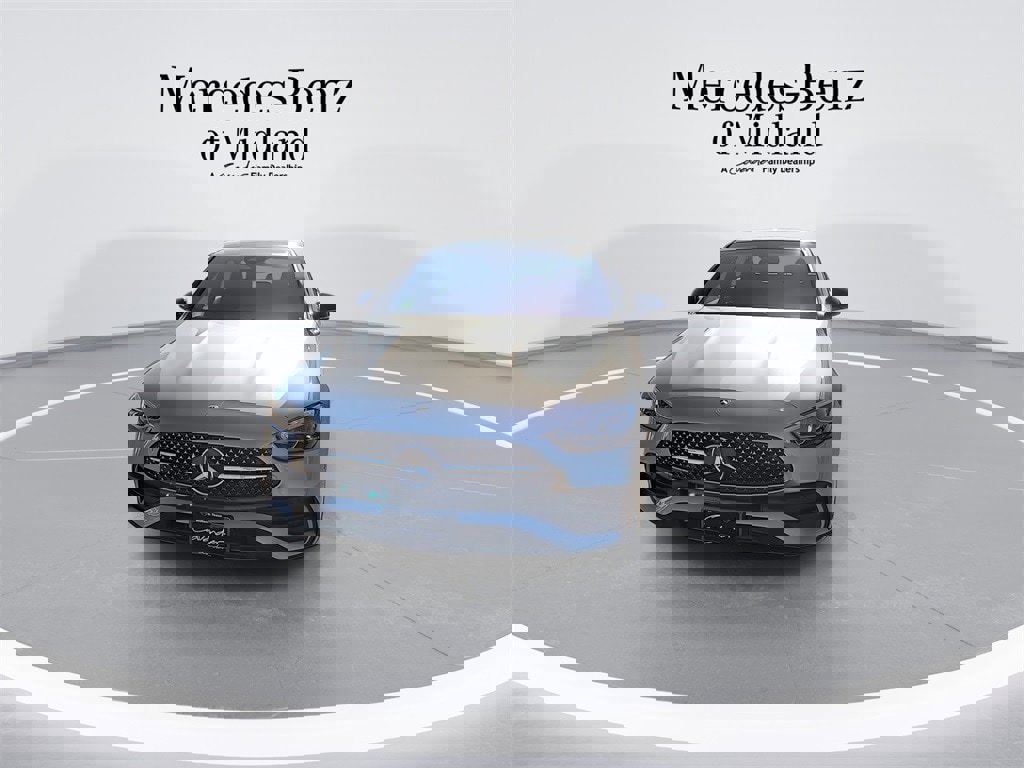 Used 2024 Mercedes-Benz C 300 4MATIC Sedan image 3