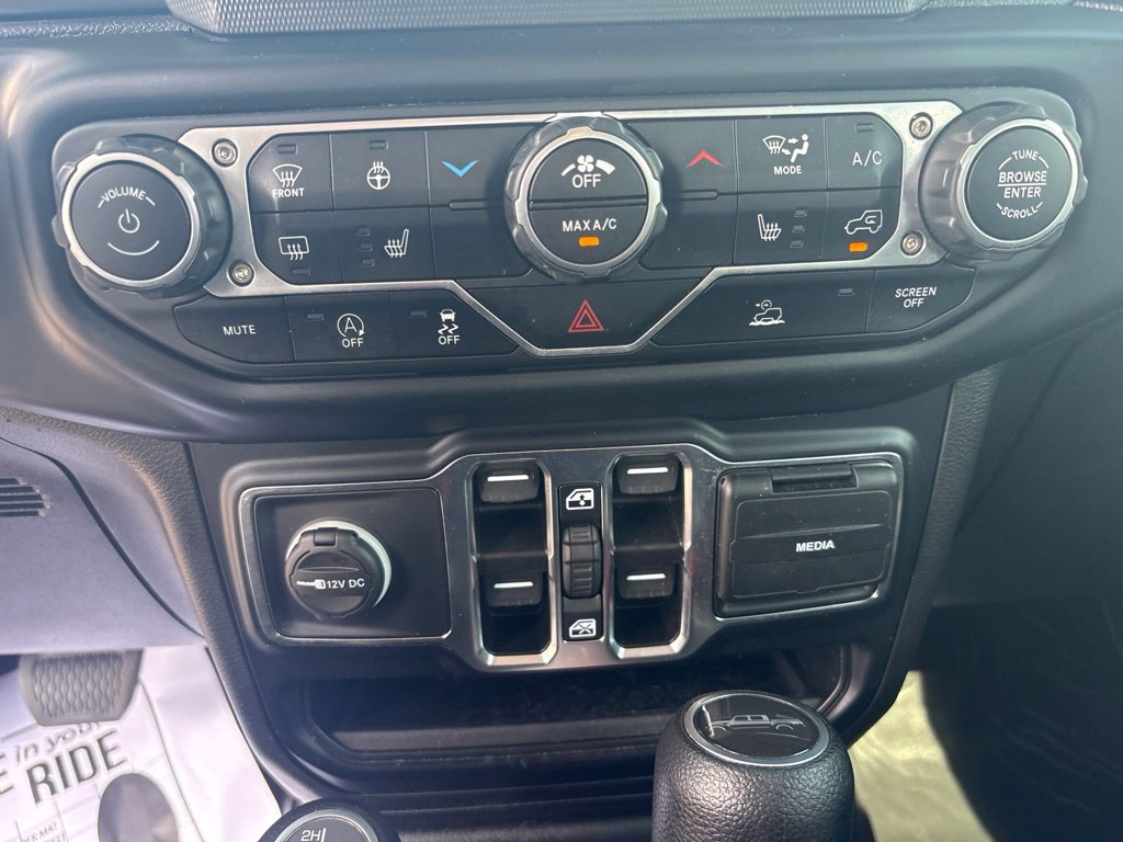 Certified 2023 Jeep Gladiator Sport AWD/4WD image 21