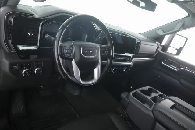 Used 2024 GMC Sierra 2500 SLE w/ SLE Value Package AWD/4WD image 17