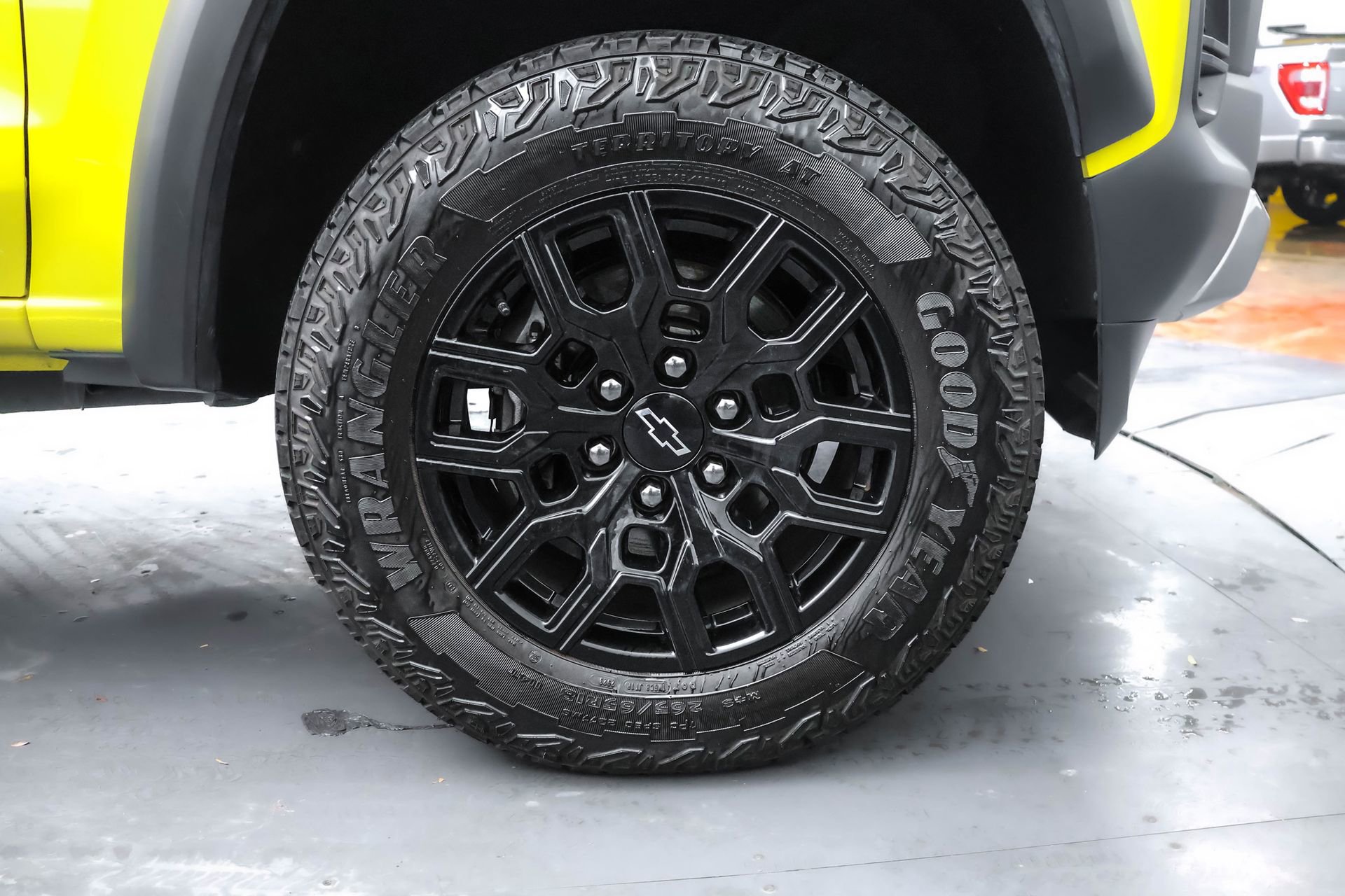 Used 2023 Chevrolet Colorado Trail Boss AWD/4WD image 42