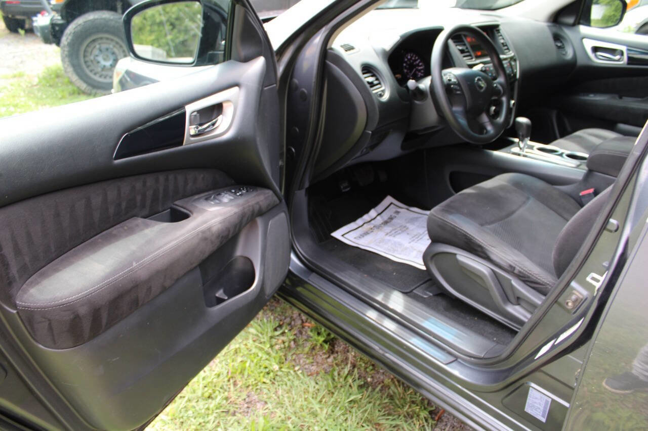 Used 2014 Nissan Pathfinder S image 13