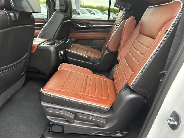 Used 2023 GMC Yukon XL Denali Ultimate image 19