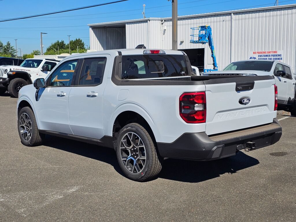 New 2026 Ford Maverick Lariat w/ 4K Tow Package AWD/4WD image 7