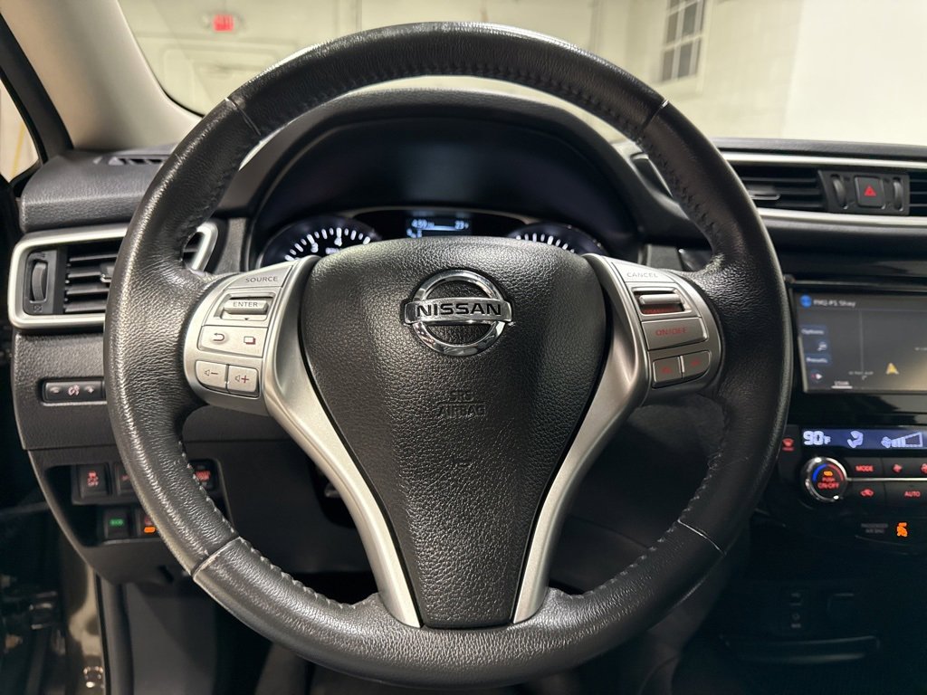Used 2015 Nissan Rogue SL w/ SL Premium Package image 11