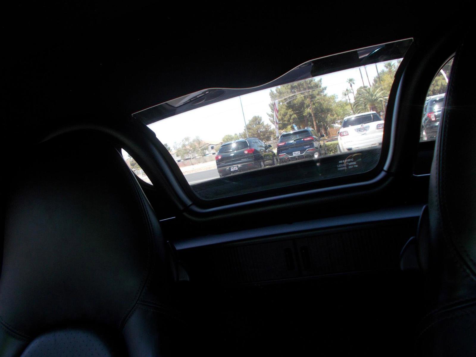 Used 2004 Porsche Boxster image 40