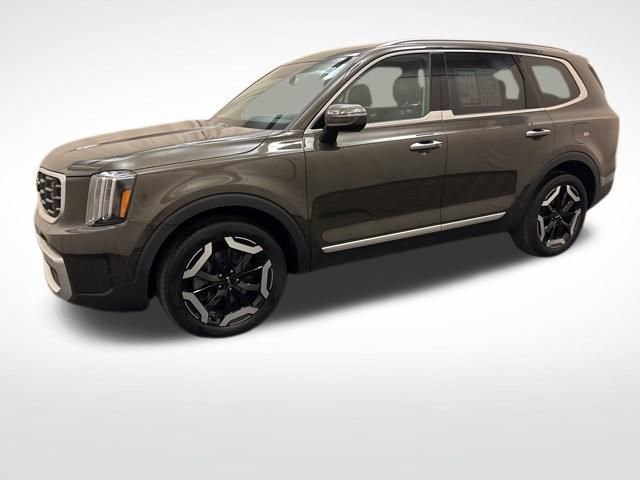 Certified 2024 Kia Telluride S image 8