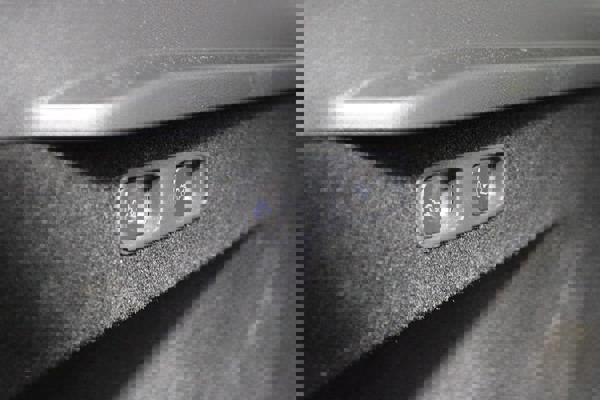 Used 2023 Tesla Model Y Performance image 25