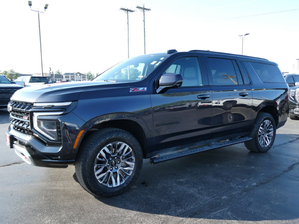 Certified 2025 Chevrolet Suburban Z71 w/ Comfort Package AWD/4WD image 9