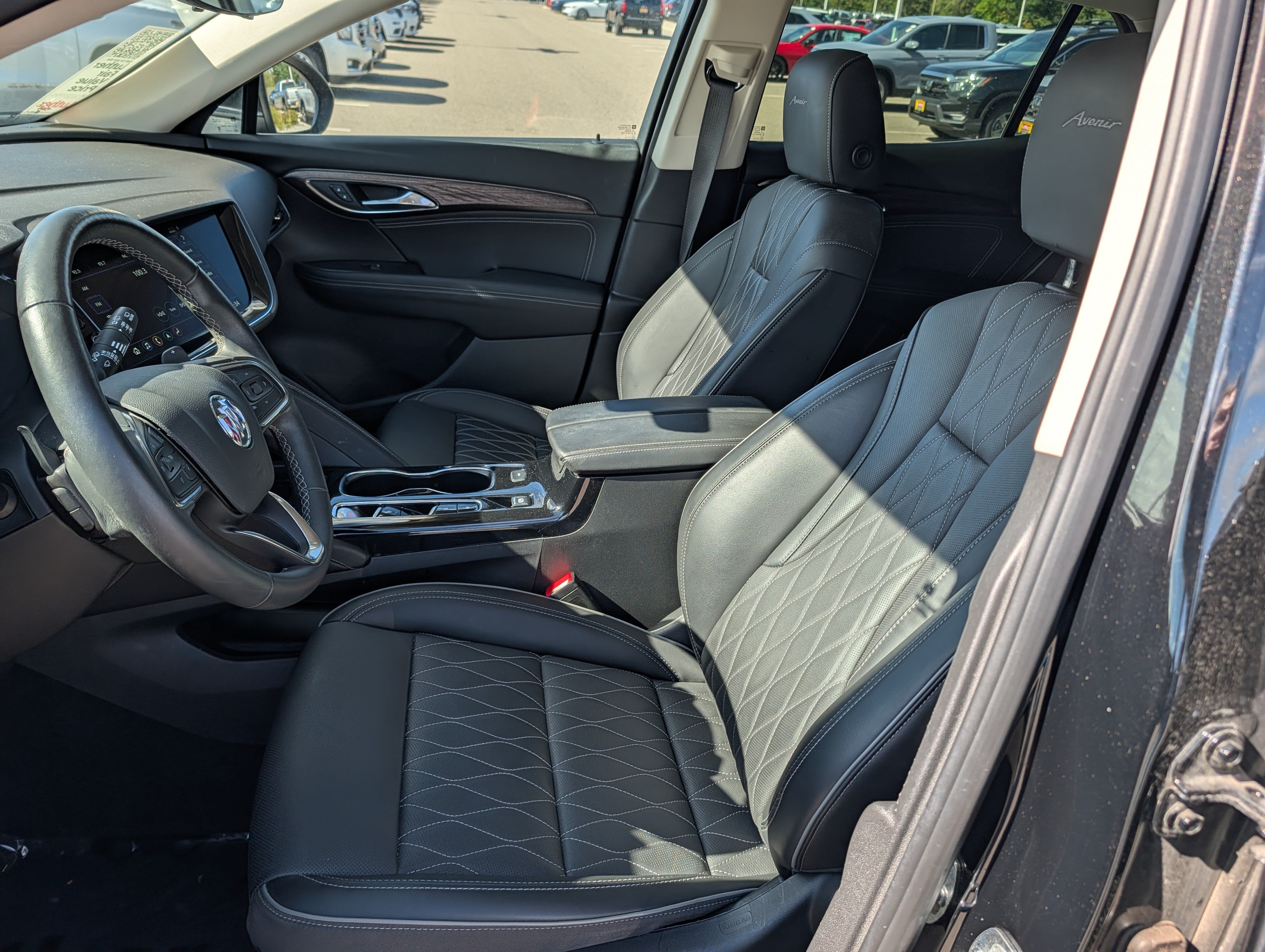 Used 2023 Buick Envision Avenir AWD/4WD image 8