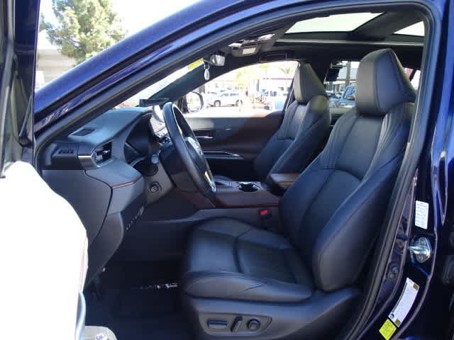Certified 2023 Toyota Venza Limited AWD/4WD image 18