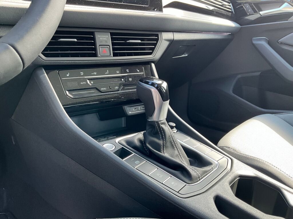 New 2025 Volkswagen Jetta SEL image 19