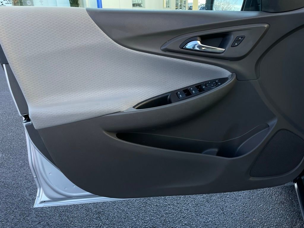 Used 2021 Chevrolet Malibu LT image 23