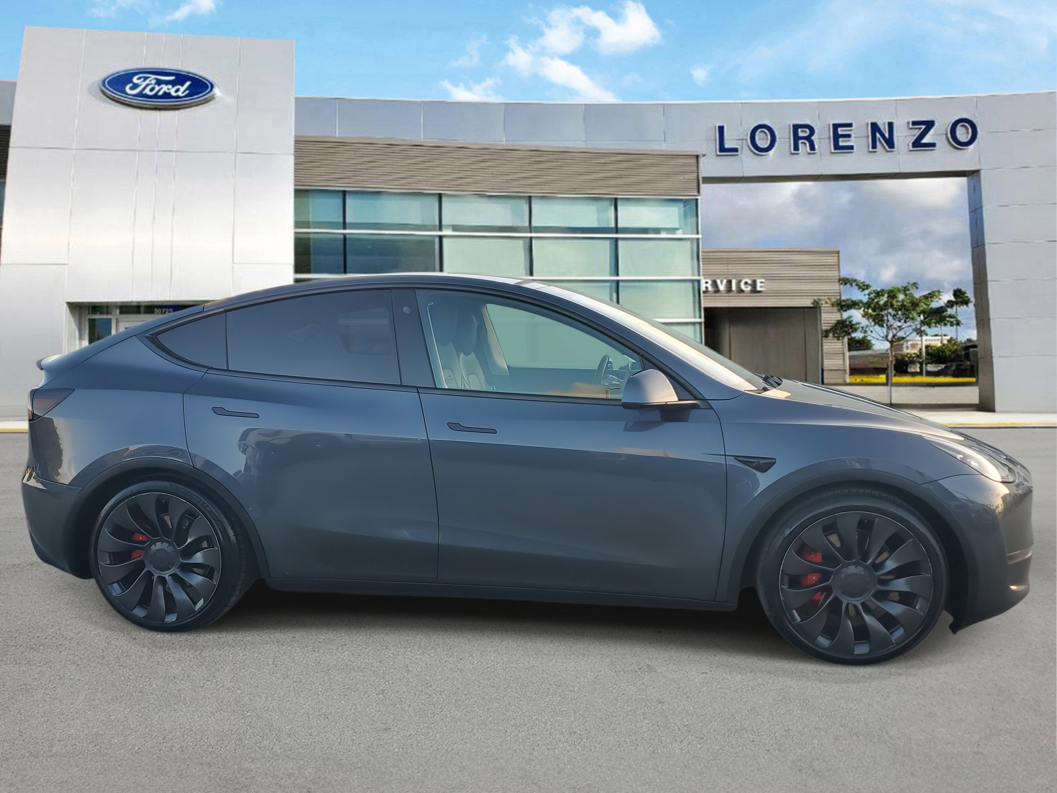 Used 2022 Tesla Model Y Performance image 4