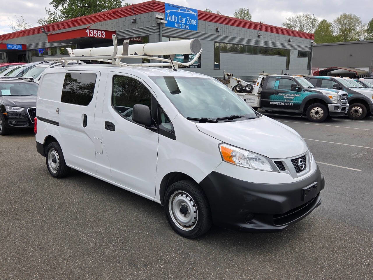 Used 2019 Nissan NV200 S w/ Back Door Glass Package FWD image 9