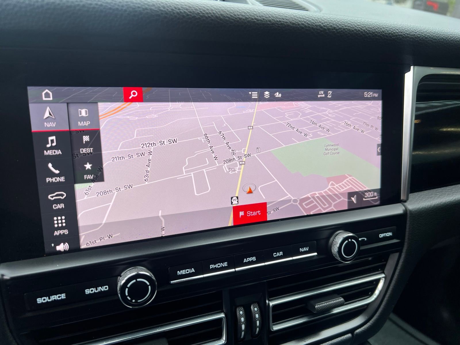 Used 2021 Porsche Macan S AWD/4WD image 37