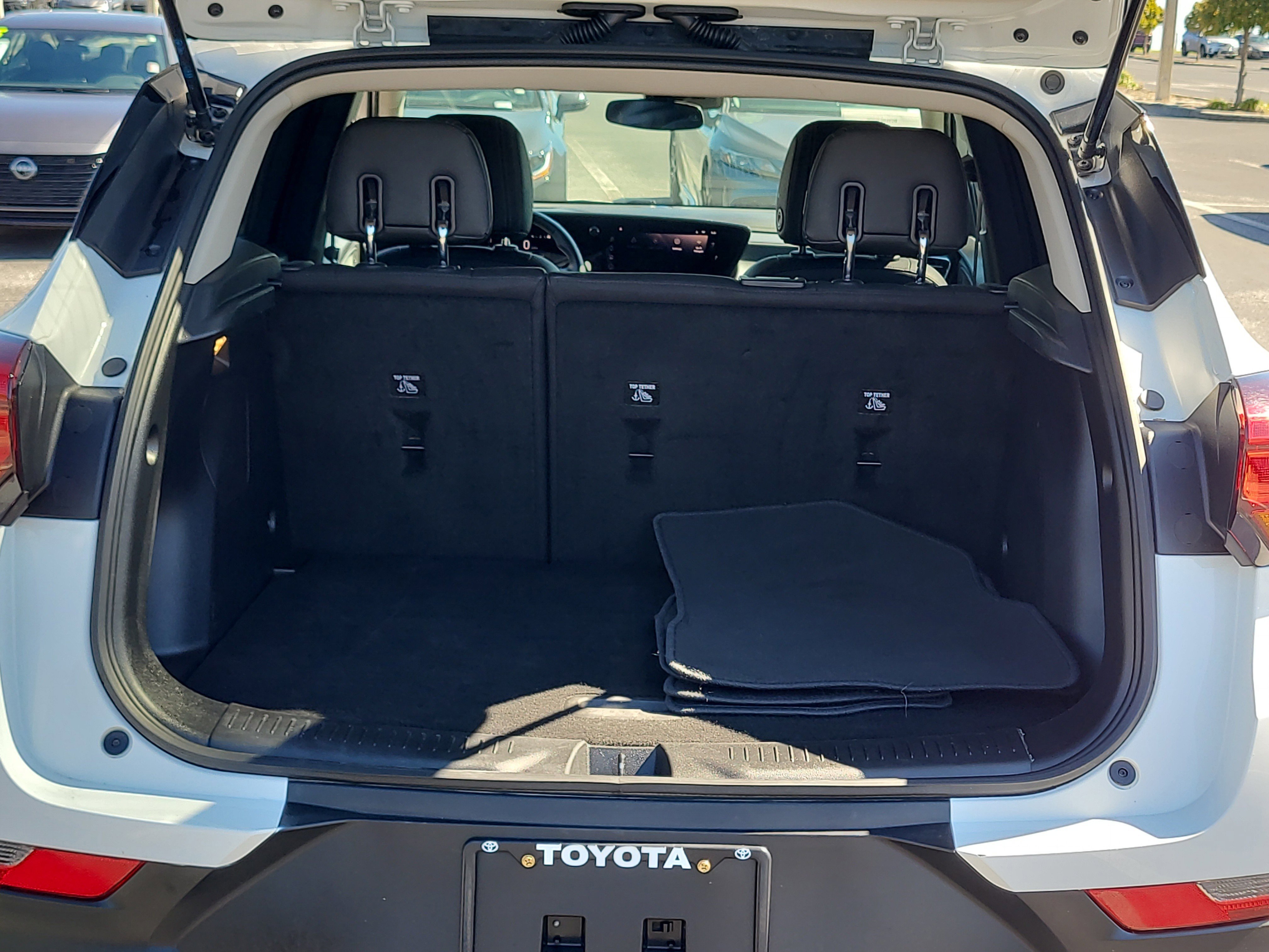 Used 2025 Buick Encore GX Preferred image 11